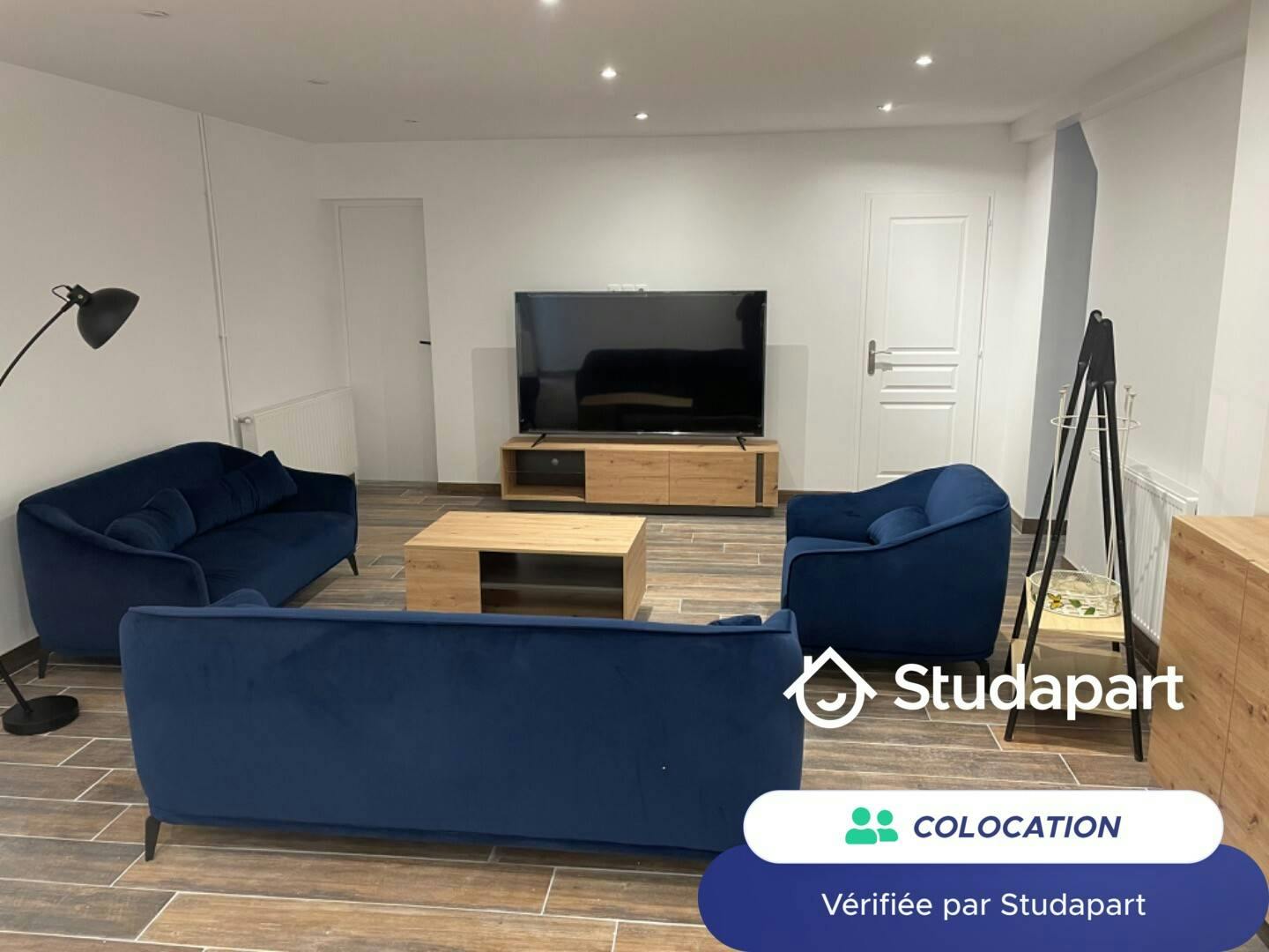 Private room for rent on Rue Saint-Louis, Évreux