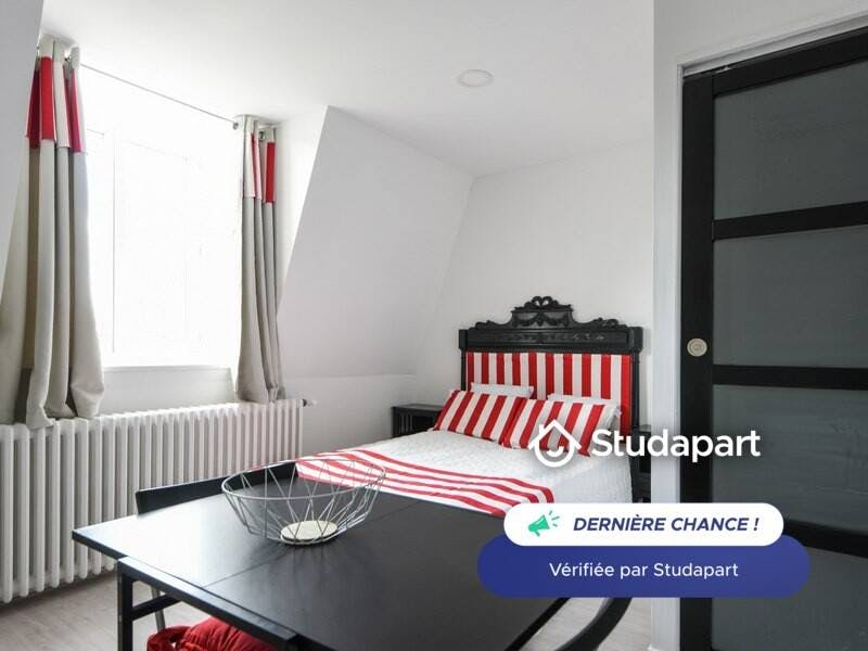 Appartement te huur voor € 650 per maand in Lille, Rue de Turenne