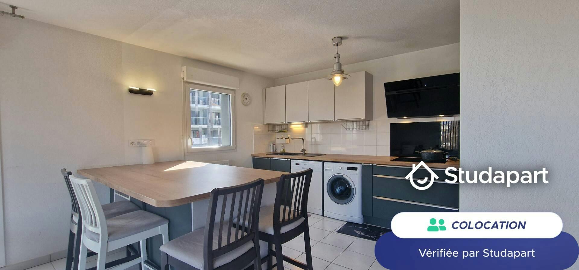 Private room for rent on Rue Jacqueline Auriol, Toulouse
