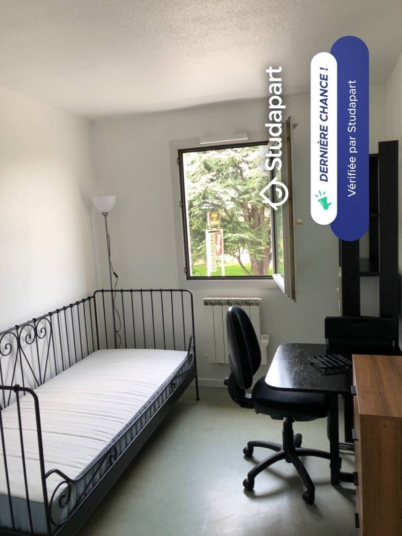 Mieszkanie do wynajęcia za 350 € miesięcznie w mieście Tours, Avenue de l'Alouette