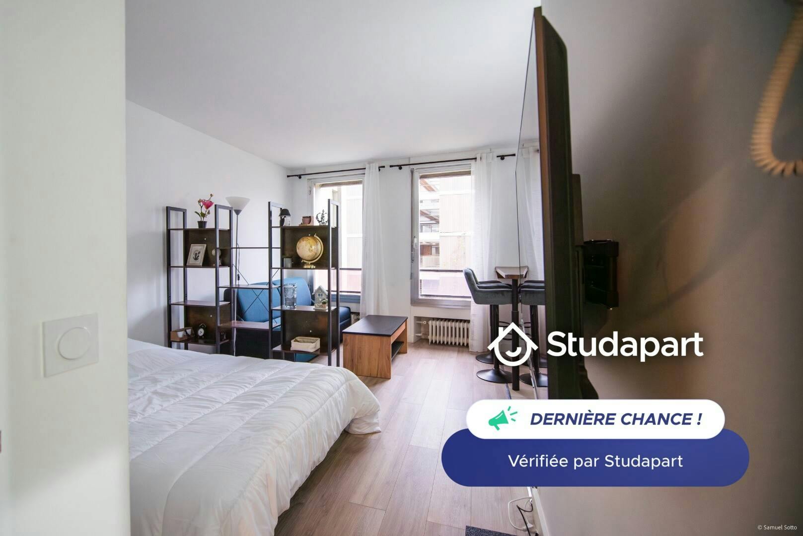 House for rent for €1,600 per month in Paris, Rue Petit