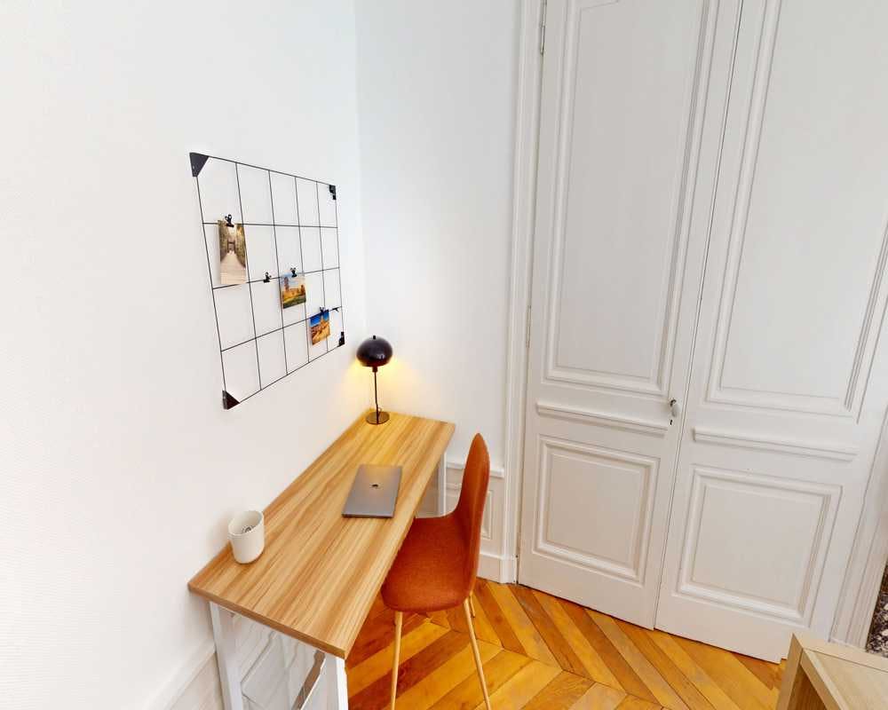 Private room in Quai de la Pêcherie, Lyon (1590601) room image 2