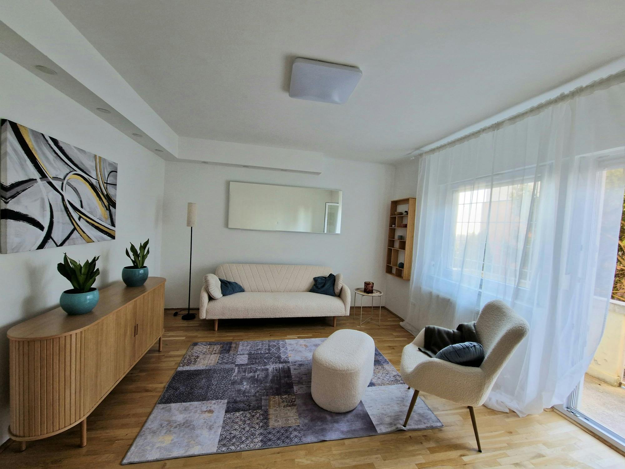 Студия сдается в аренду за 277 369 HUF в месяц в Budapest, Fajd utca