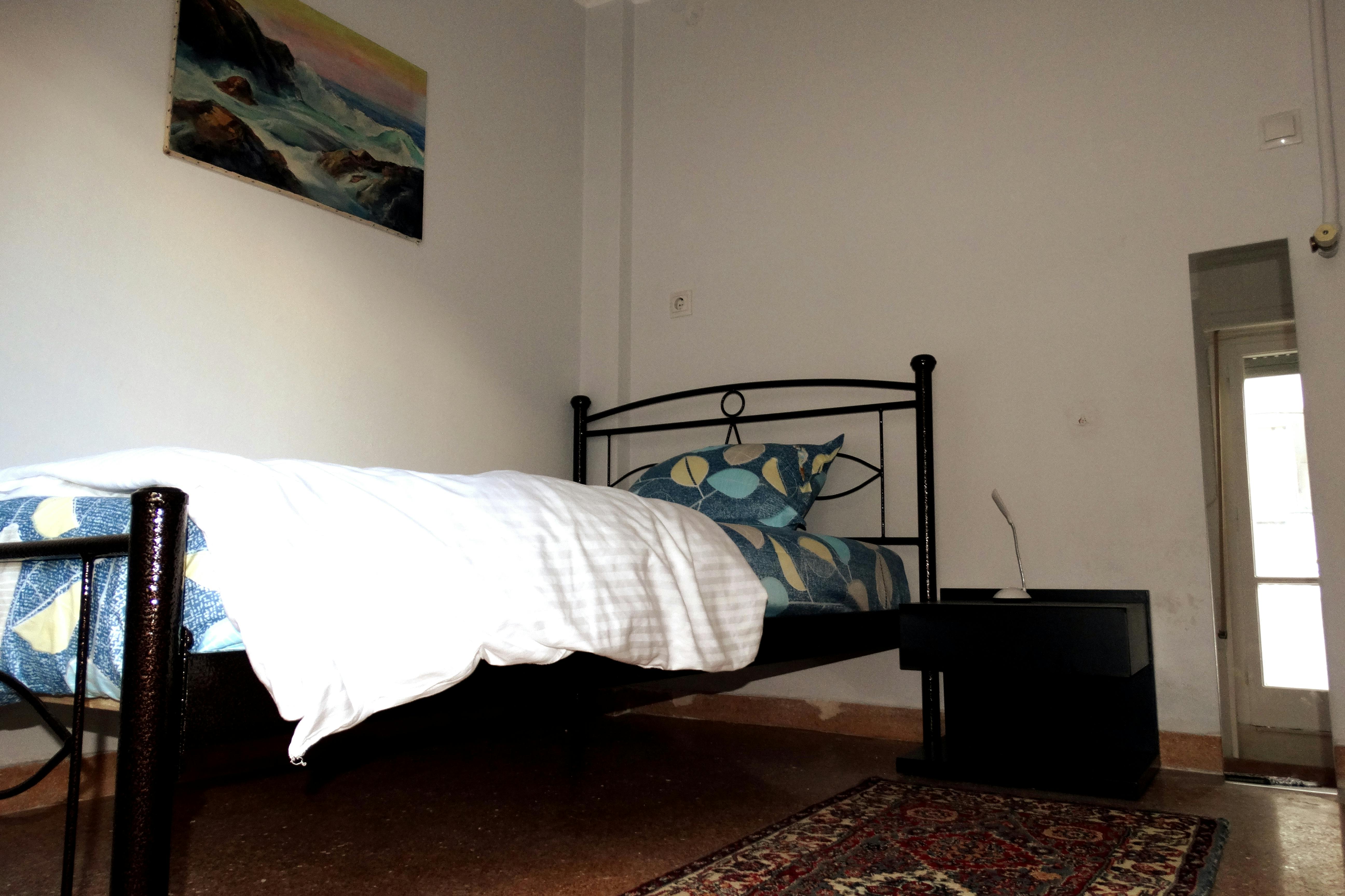 Private room for rent for €380 per month in Athina, Grigoroviou