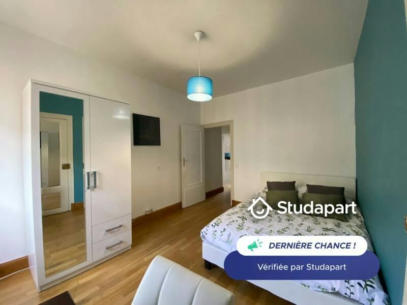 Apartment for rent for €560 per month in Charleville-Mézières, Rue de l'Arquebuse