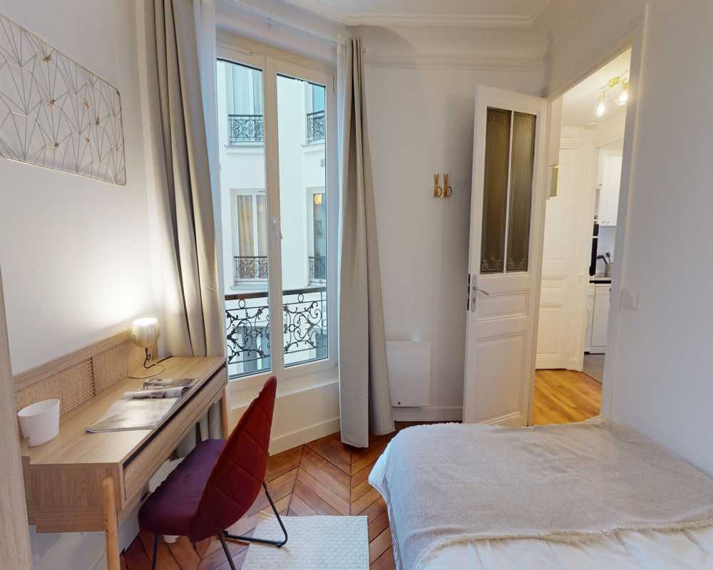 Apartment Paris, 1 bed, 9m² — photo 10