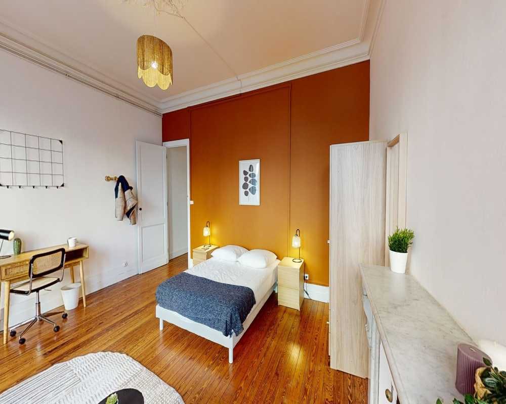 Rue du Loup, Bordeaux preview