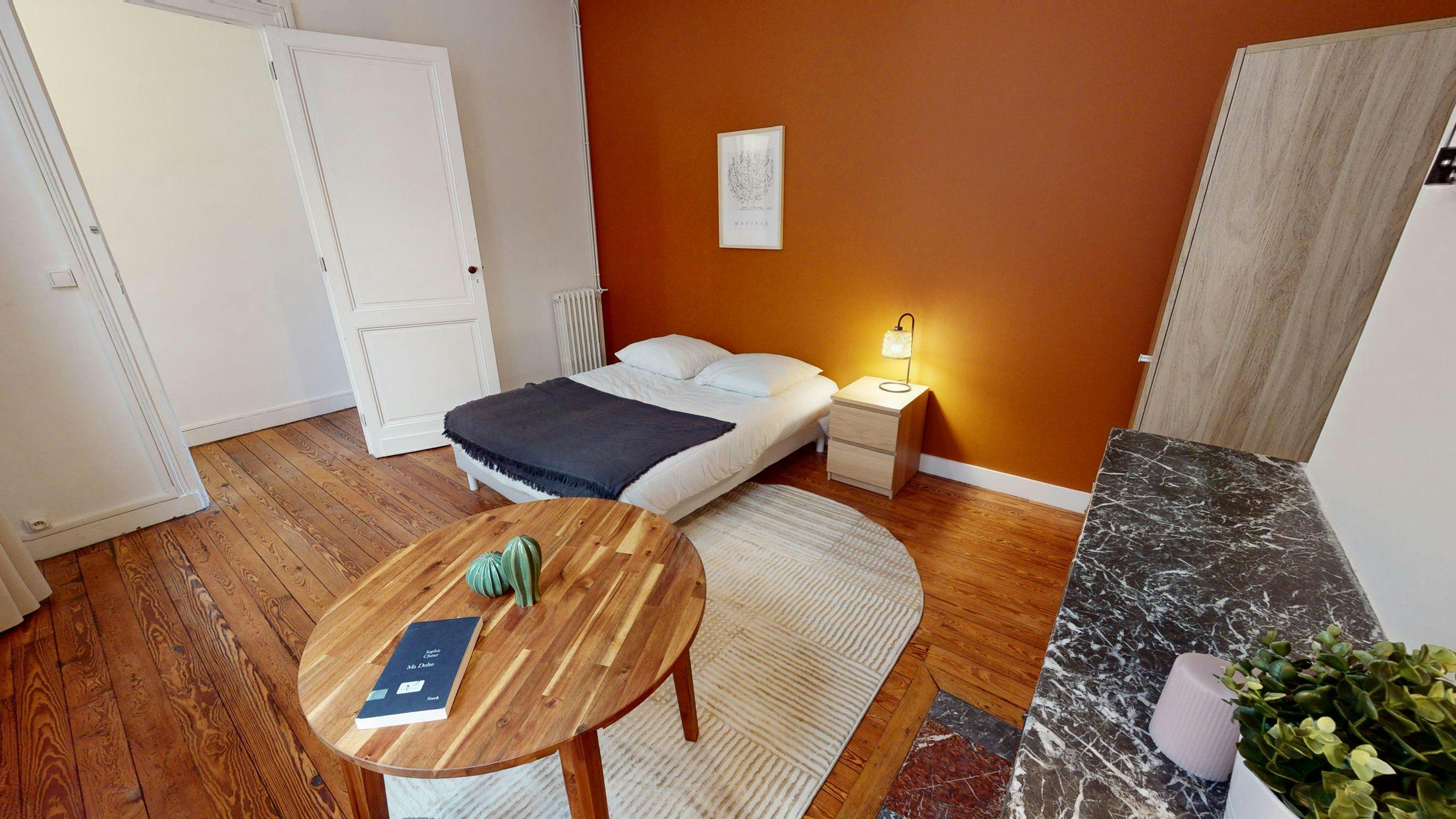 Apartment Bordeaux, 1 bed, 18m² — photo 6