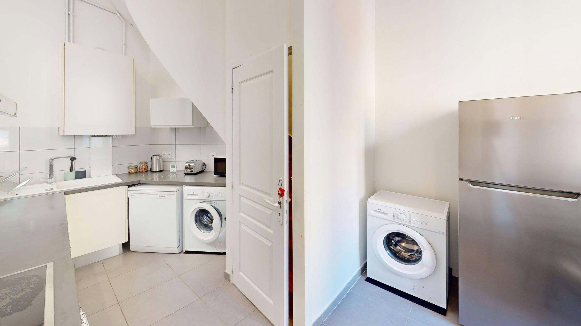 Apartment Bordeaux, 1 bed, 17m² — photo 3