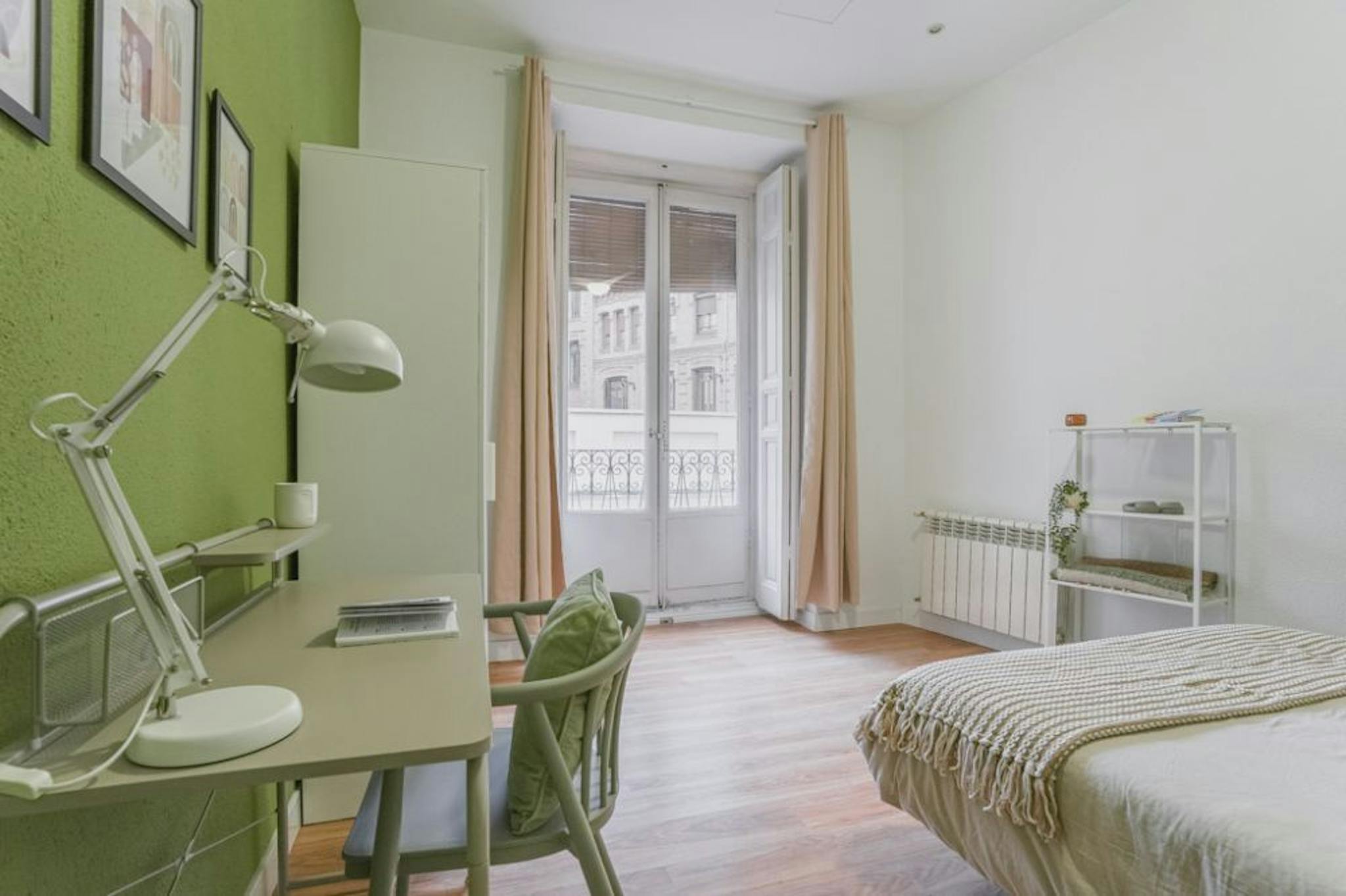 Calle de la Redondilla, Madrid preview