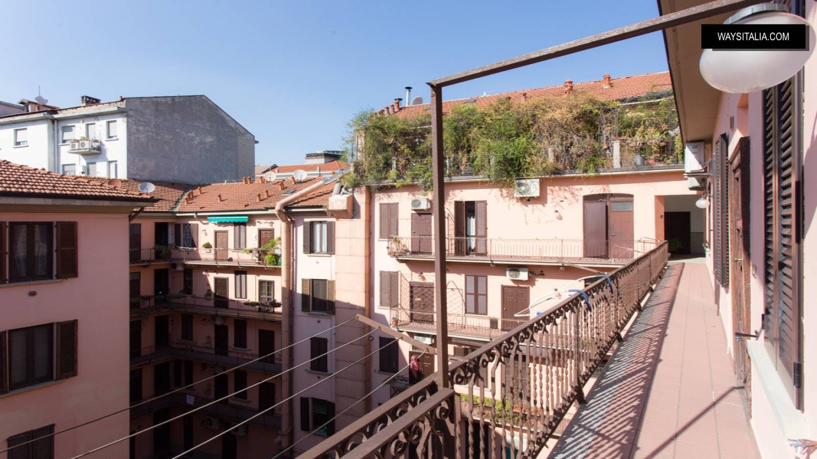 Double room Milan, 1 bed, 15m² — photo 2
