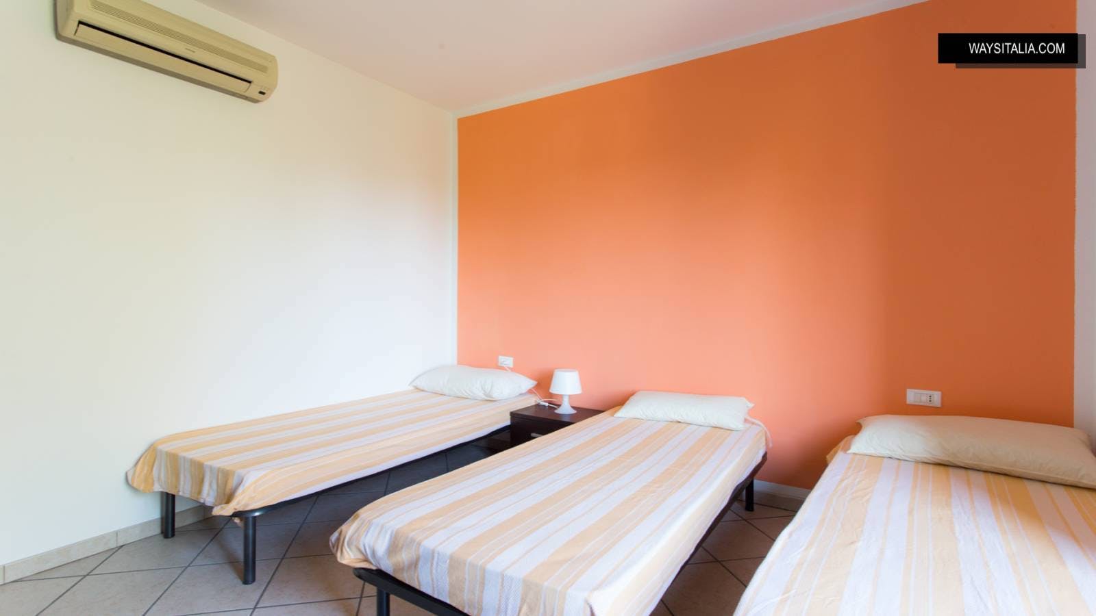 Double room Milan, 1 bed, 15m² — photo 10