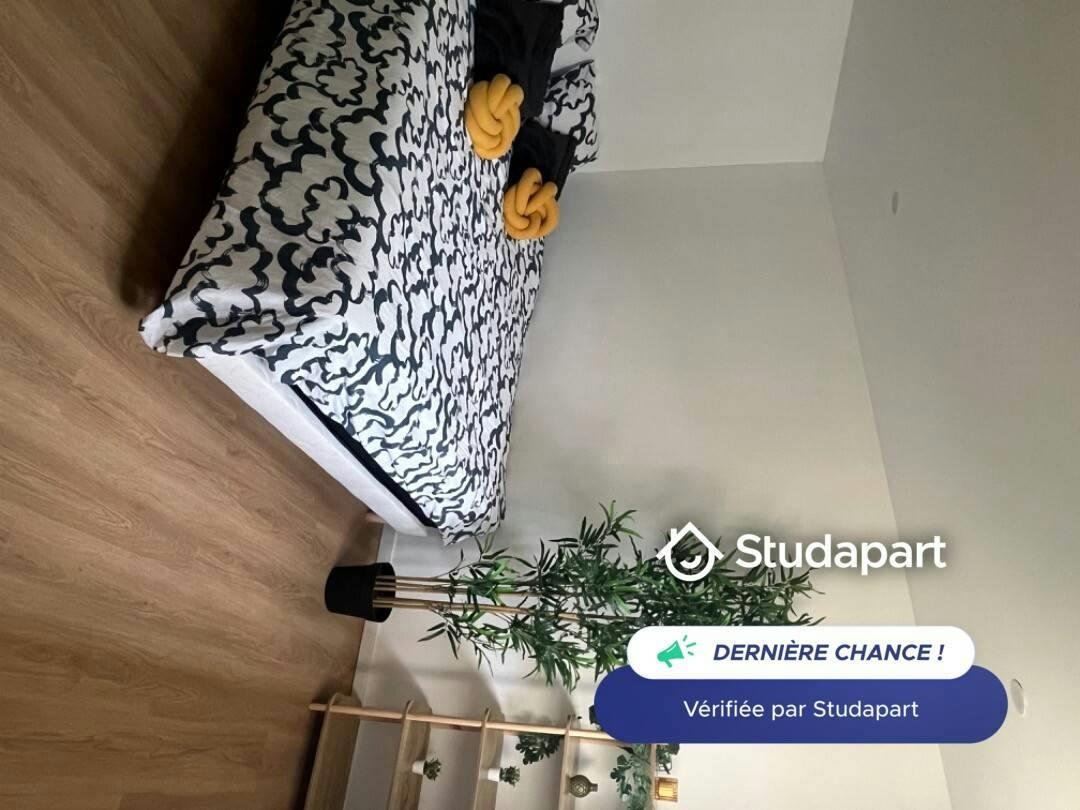 公寓 正在以 €670 的月租出租，其位于 Caen, Rue Jules Rame
