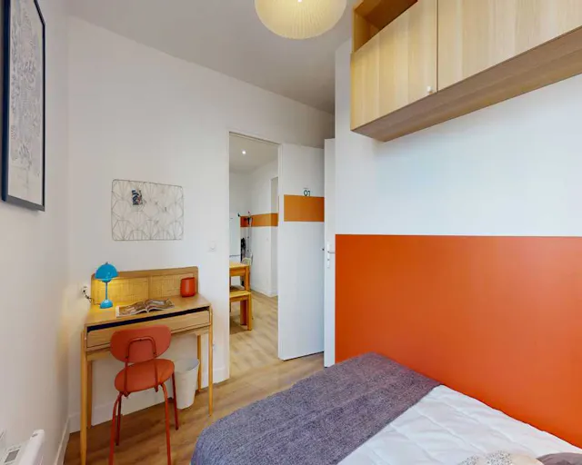Private room in Rue du Buisson Saint-Louis, Paris (1591323) room image 2