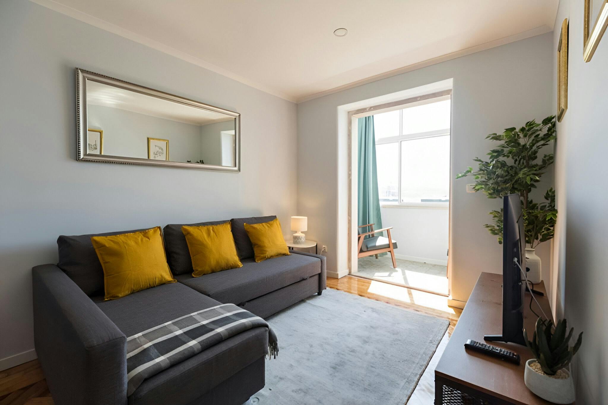 Apartment Lisbon, 1 bed — photo 4