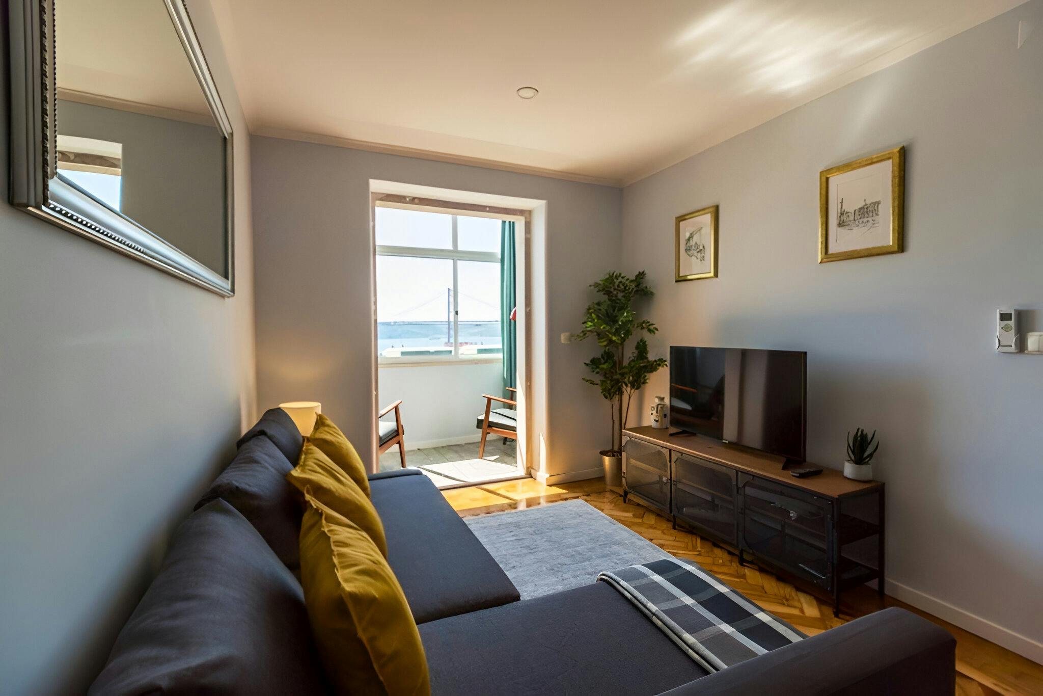 Apartment Lisbon, 1 bed — photo 3