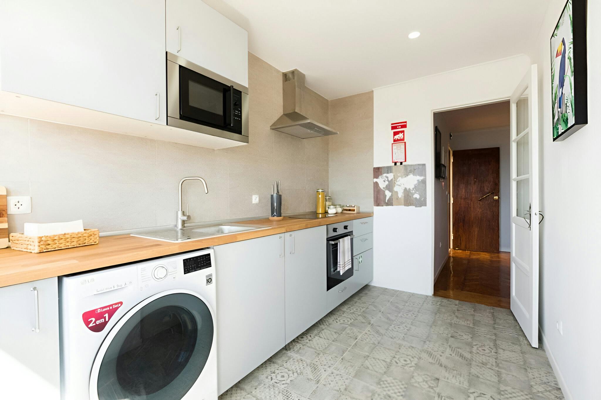 Apartment Lisbon, 1 bed — photo 8
