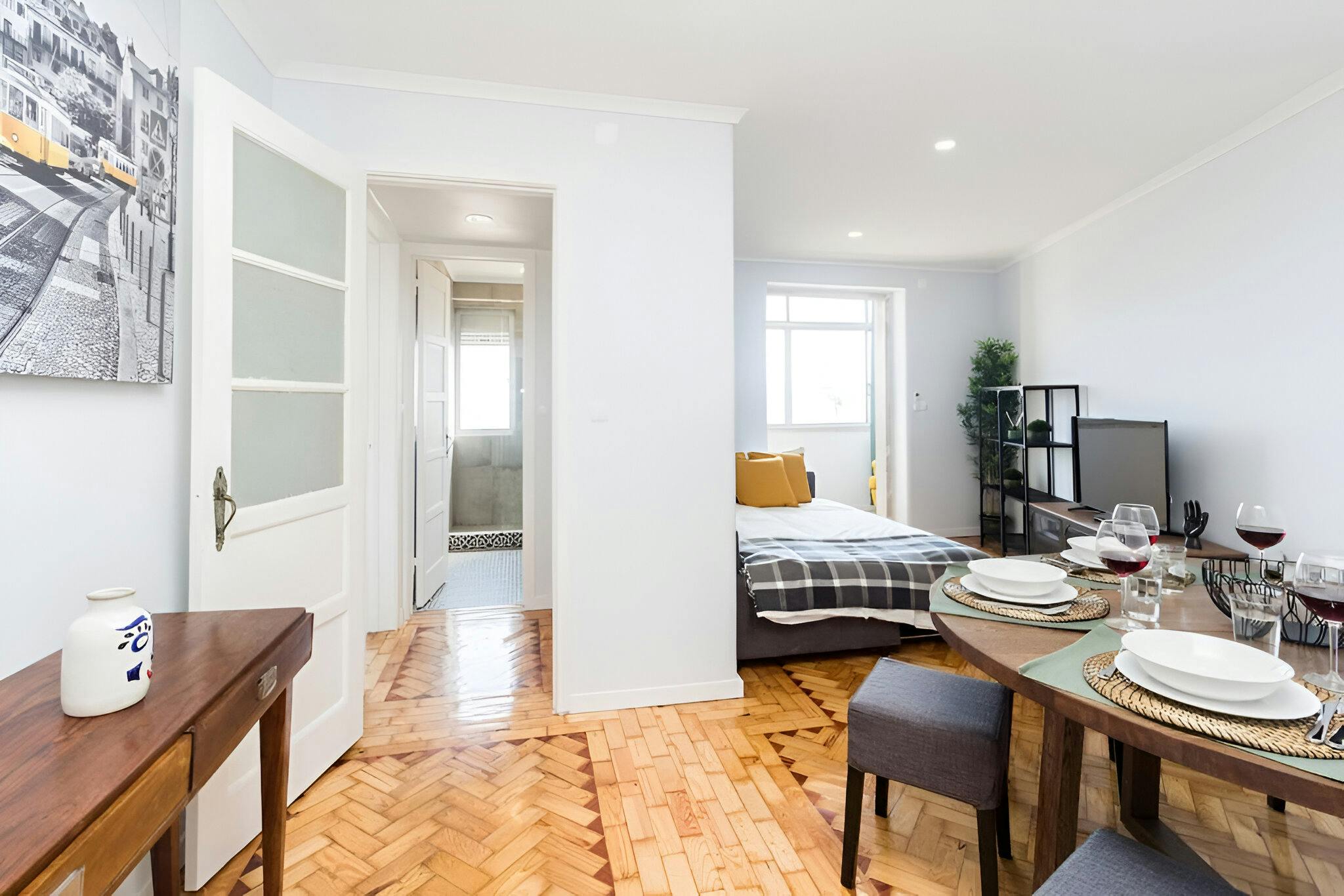 Apartment Lisbon, 1 bed — photo 1
