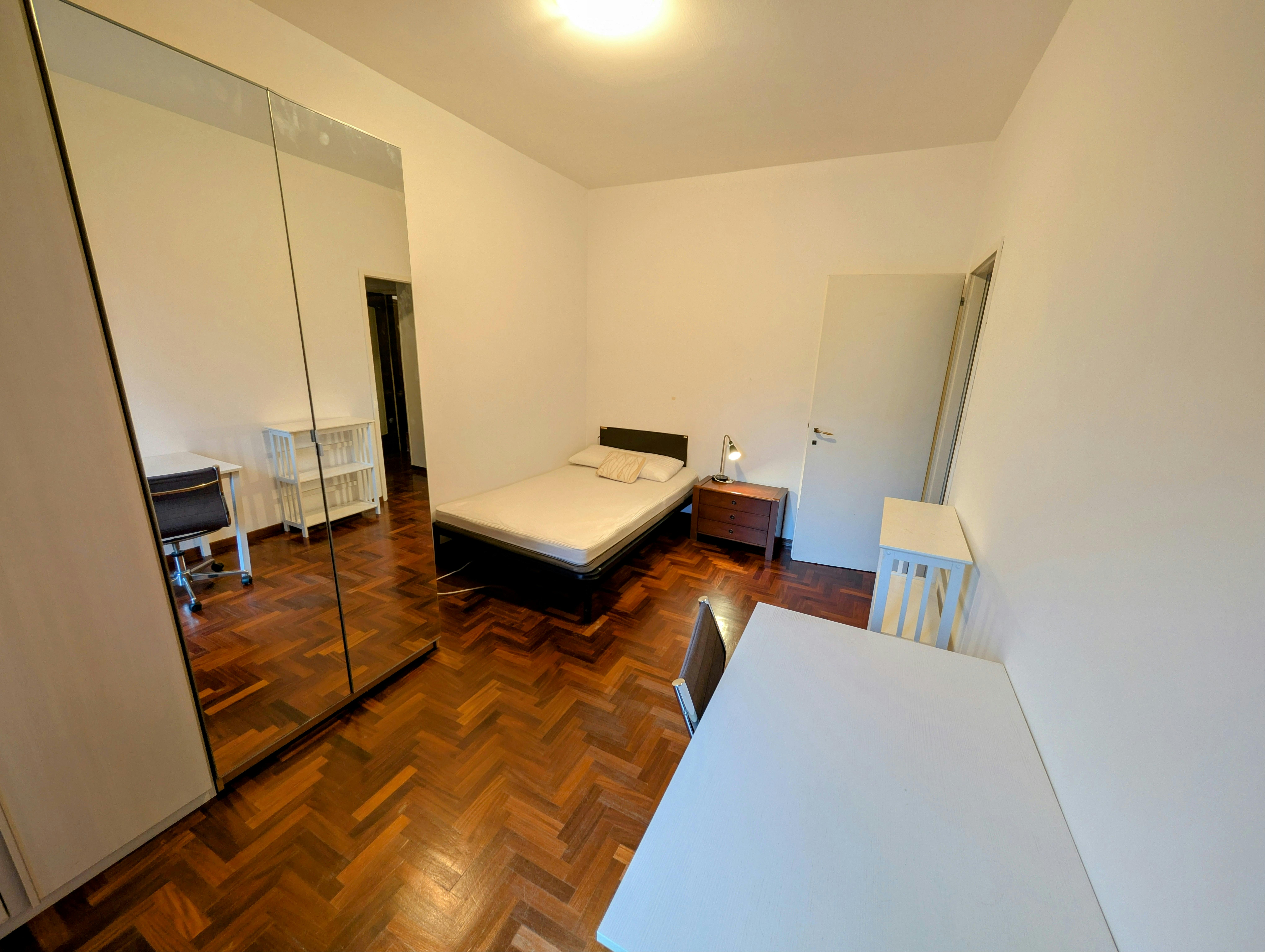 Private room for rent for €450 per month in Milan, Via Guido Guarini Matteucci