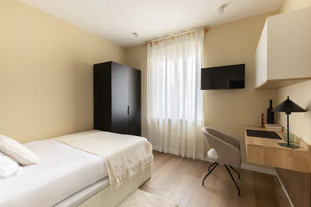 Private room in Calle Donoso Cortés, Madrid (1591461) room image 1