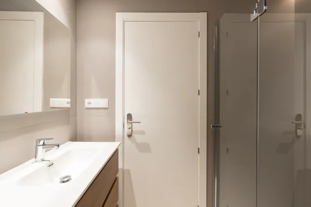 Private room in Calle Donoso Cortés, Madrid (1591476) room image 40