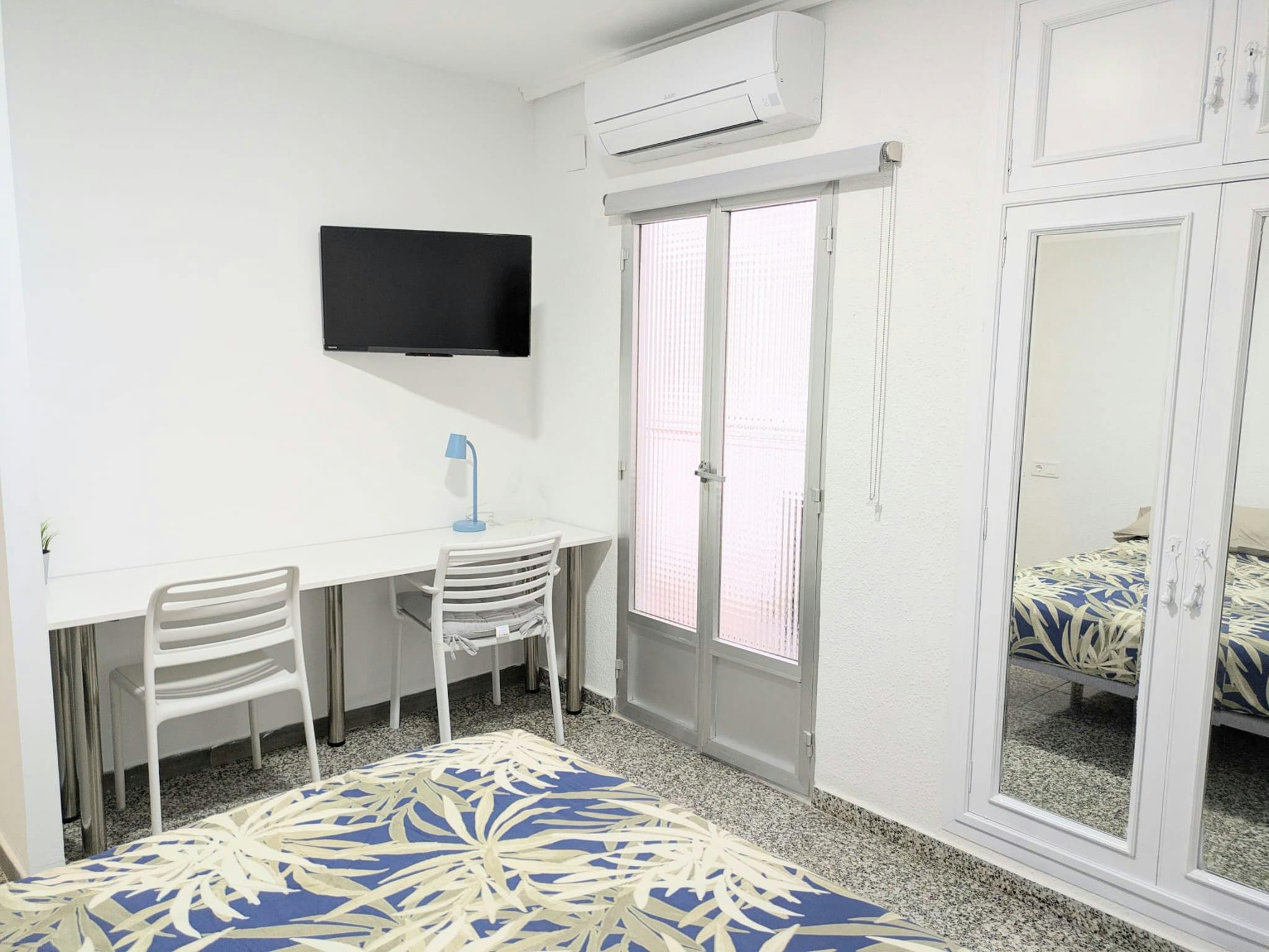 Carrer de Sant Pere, Valencia preview