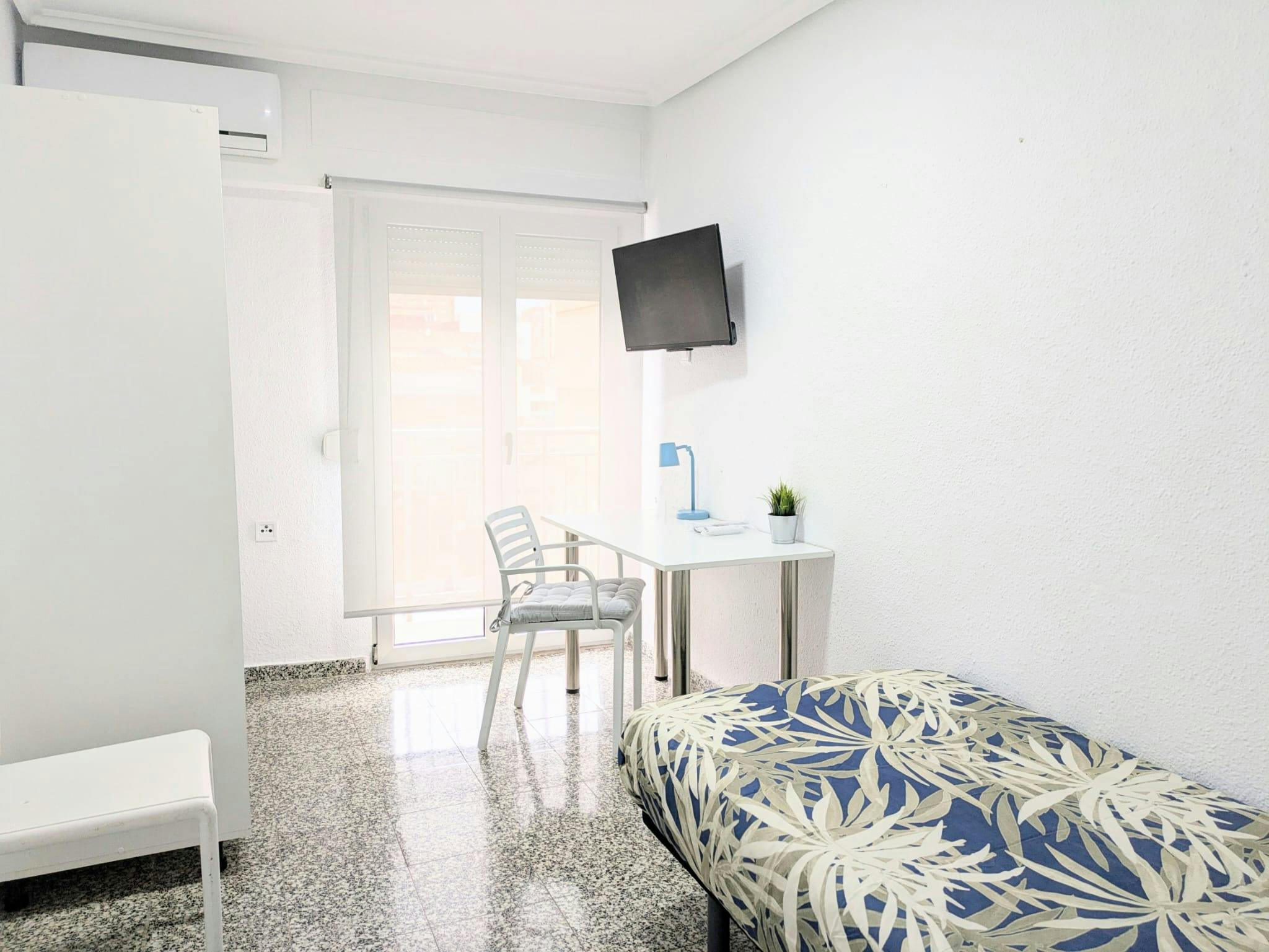 Carrer de Sant Pere, Valencia Valencia