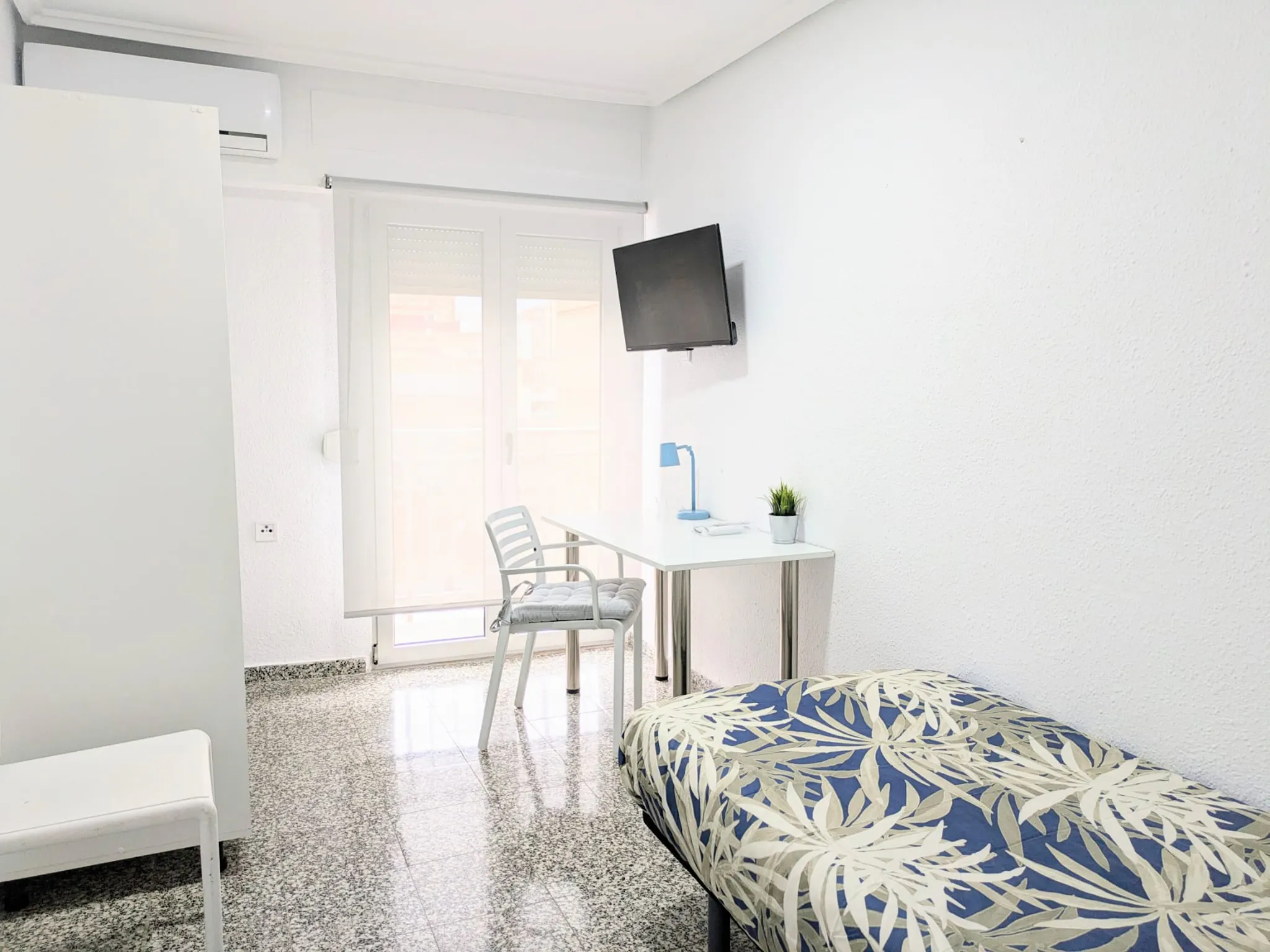 Carrer de Sant Pere, Valencia preview