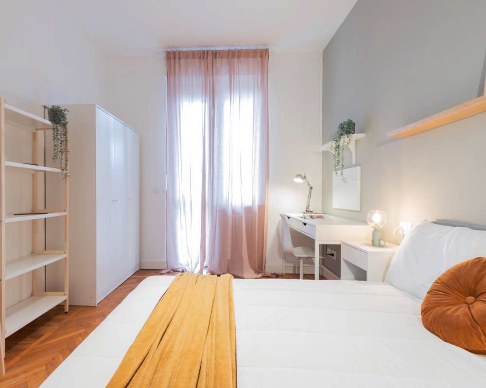 Piazza Giosue Carducci, Turin