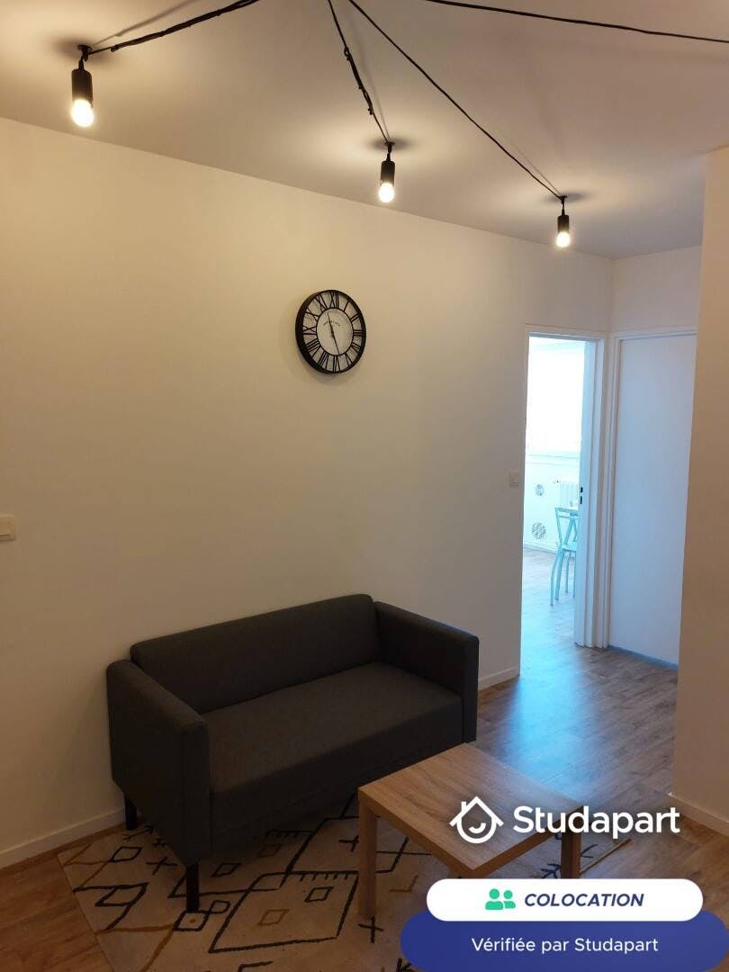 Chambre privée à louer pour 350 €/mois à Besançon, Rue du Luxembourg