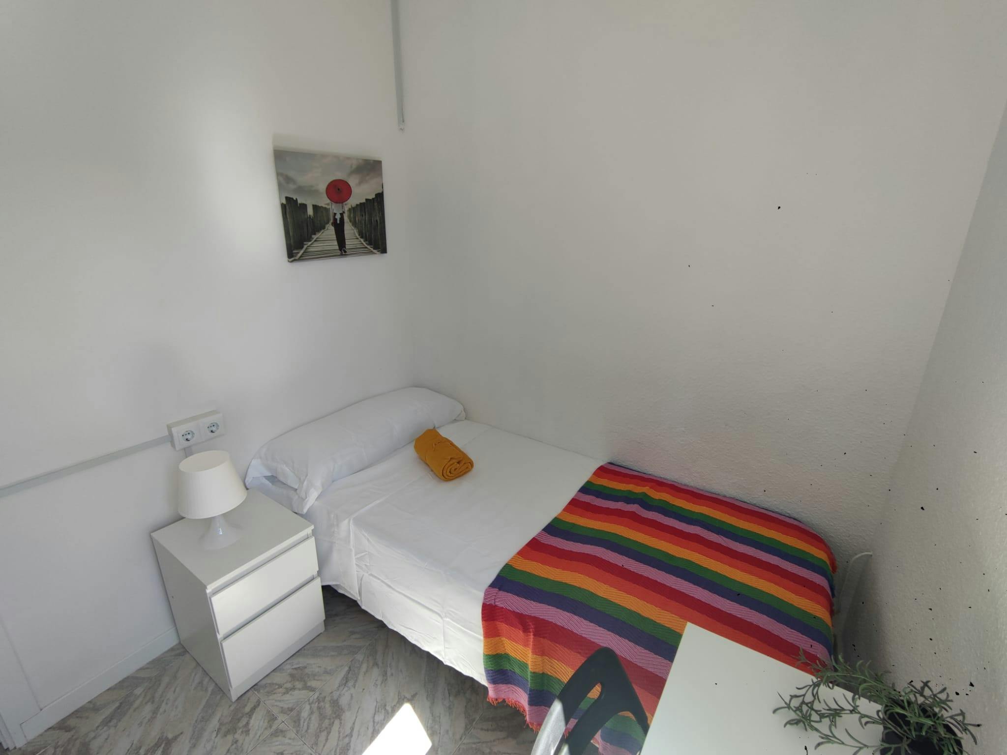 Calle Ronda de Panaderos, Granada preview