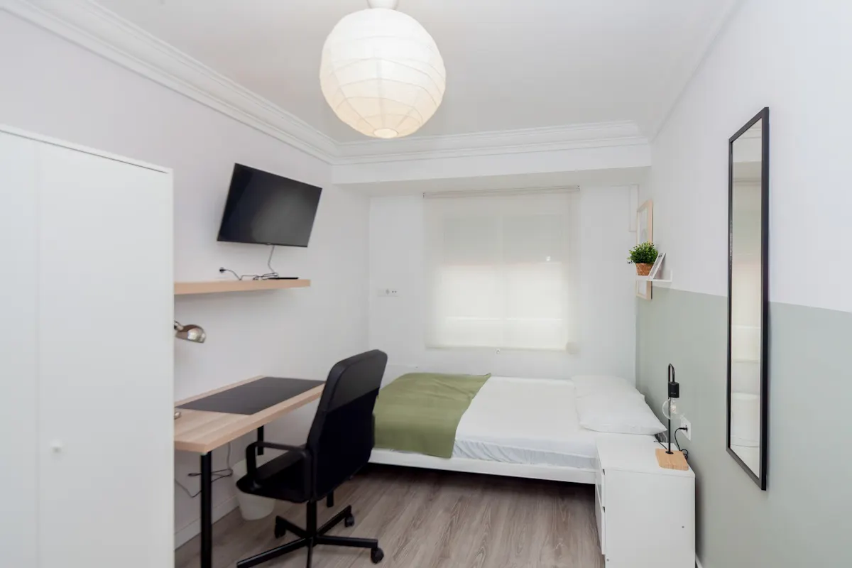 Private room in Carrer de Josep Benlliure, Valencia (1591845) ROOM