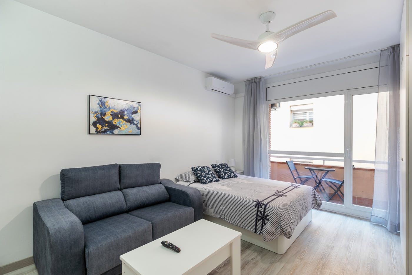 Studio for rent for €1,090 per month in Barcelona, Carrer de Joan Gamper