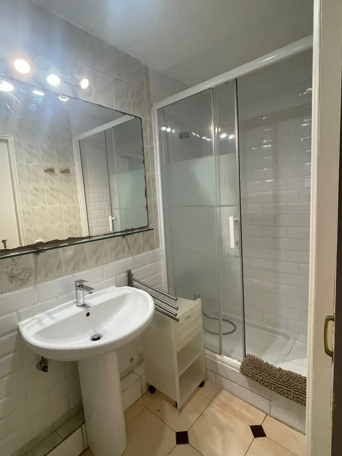 4-Bedroom Apartment in Carrer de n'Amargós, Barcelona (1592231) ROOM 4