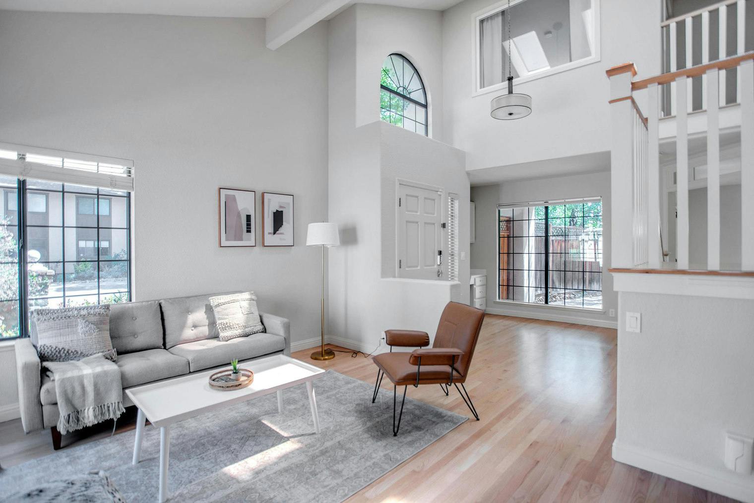 Casa en alquiler por $9,315 al mes en Menlo Park, Gilbert Avenue