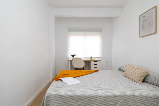 Private room in Carrer de Ramon Marquet, Valencia (1592368) room image 2