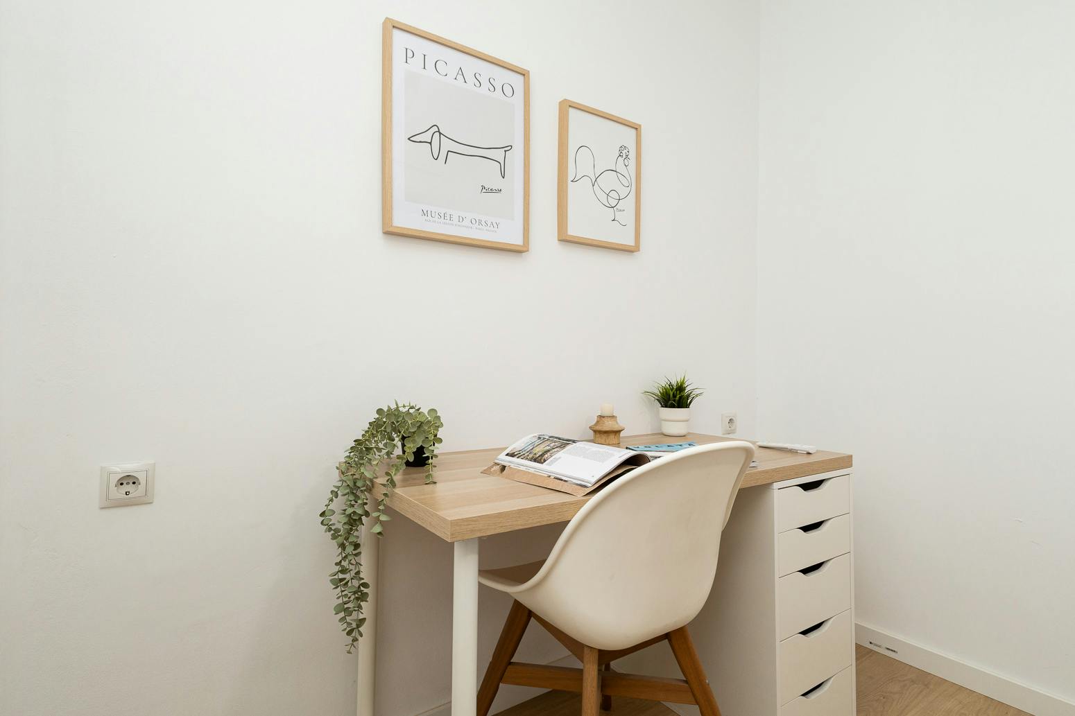 Private room for rent for €565 per month in Valencia, Carrer de Ramon Marquet