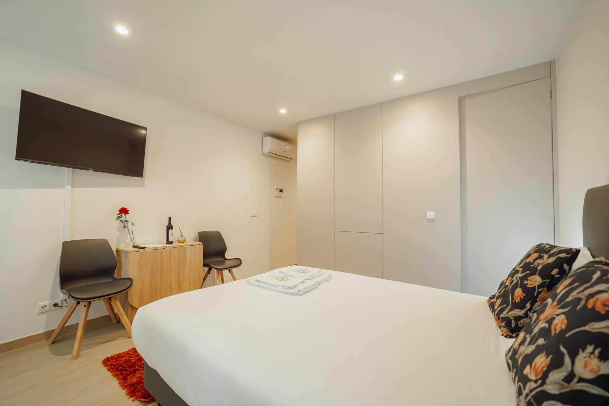 Rua de Sá de Noronha, Porto preview