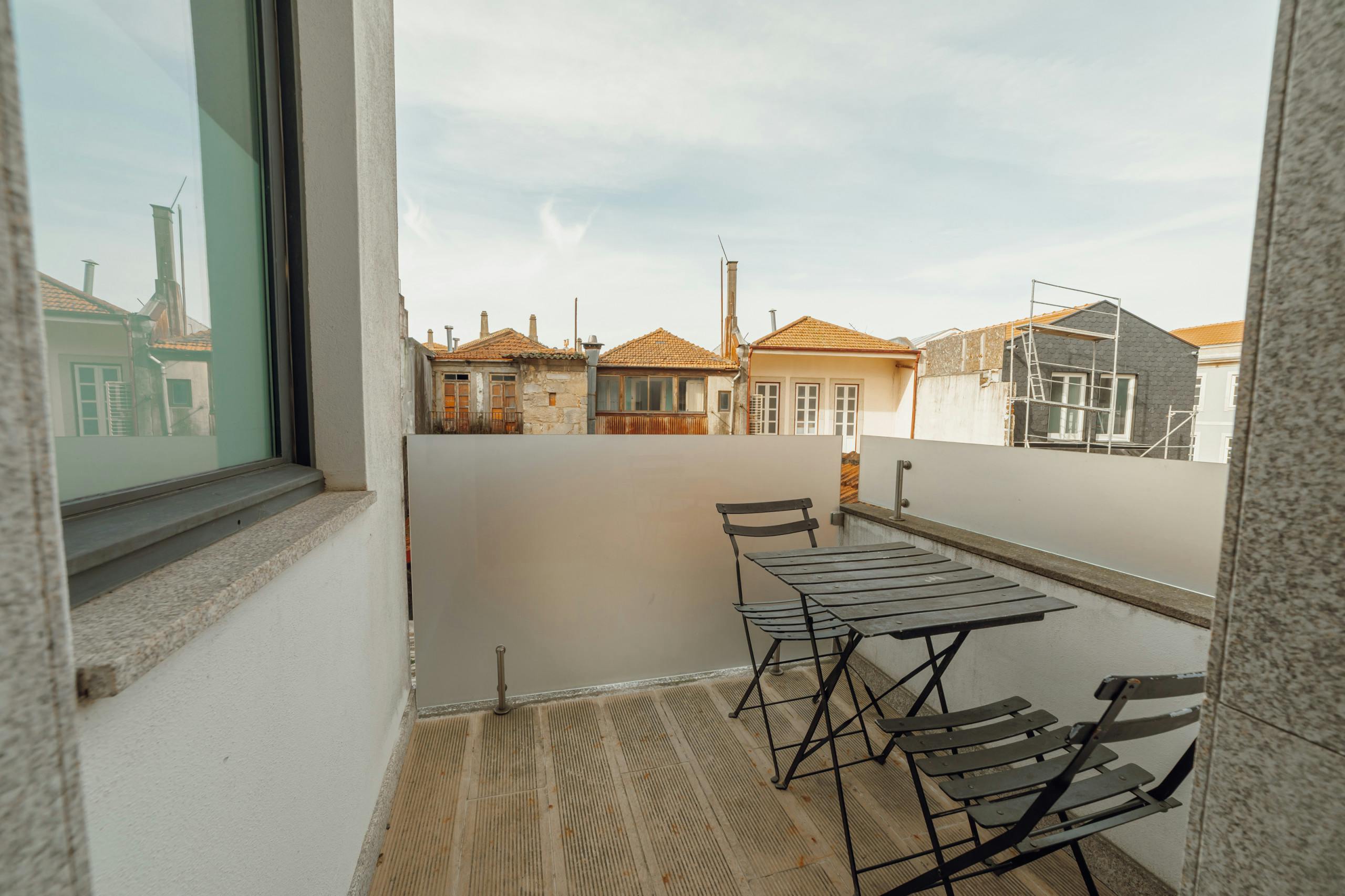 Rua de Sá de Noronha, Porto preview