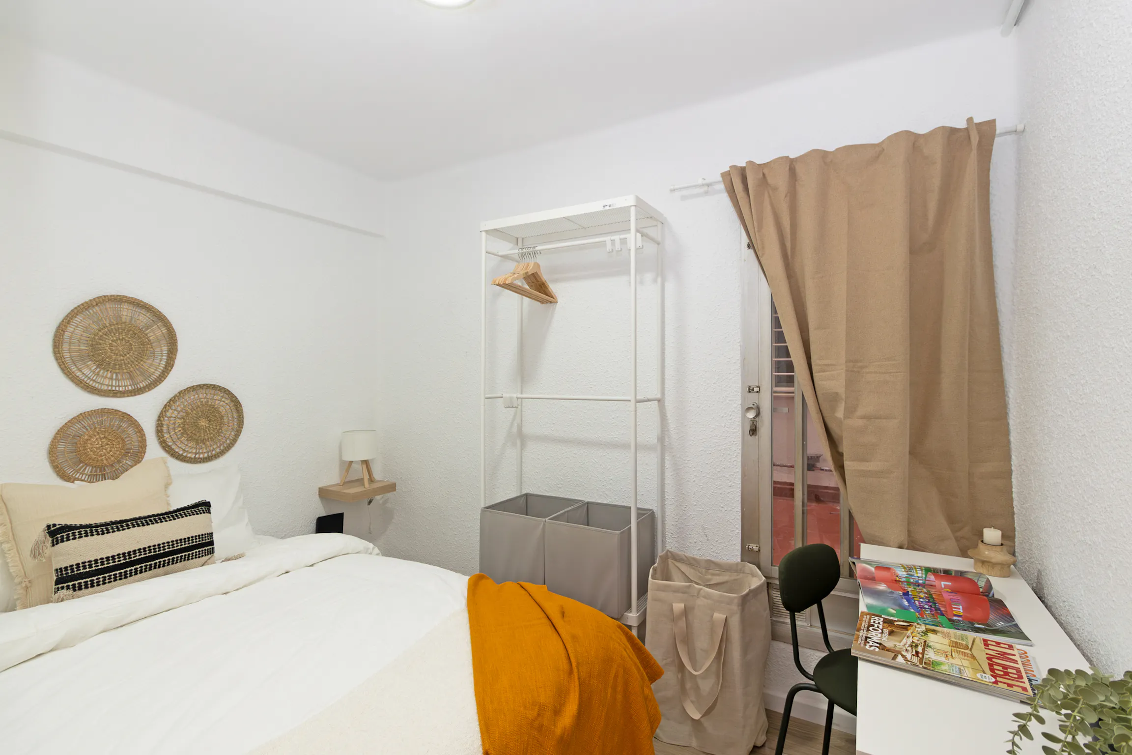 Private room in Carrer de Vicent Brull, Valencia (1592516) ROOM 1