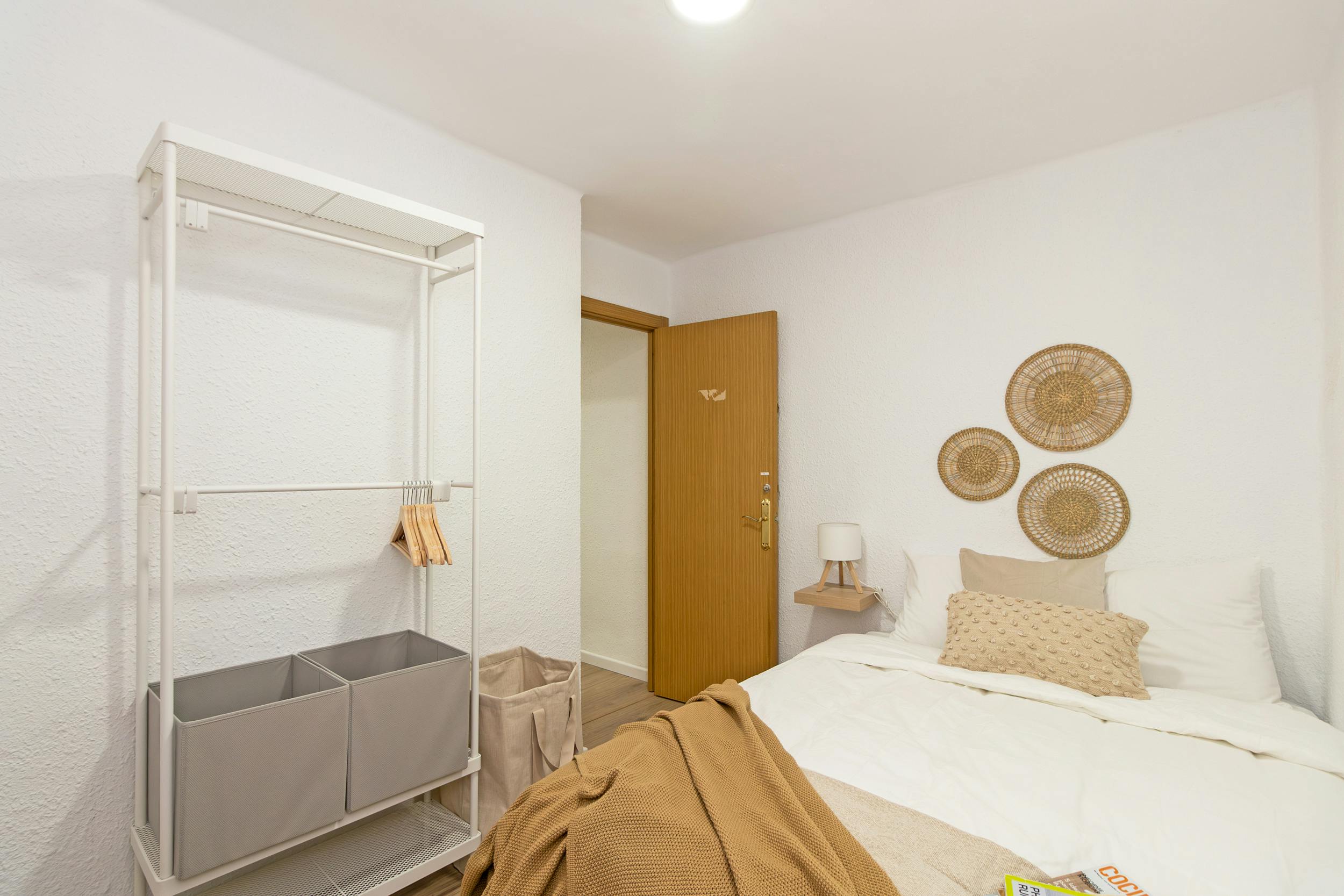 Apartment Valencia, 1 bed, 10m² — photo 5
