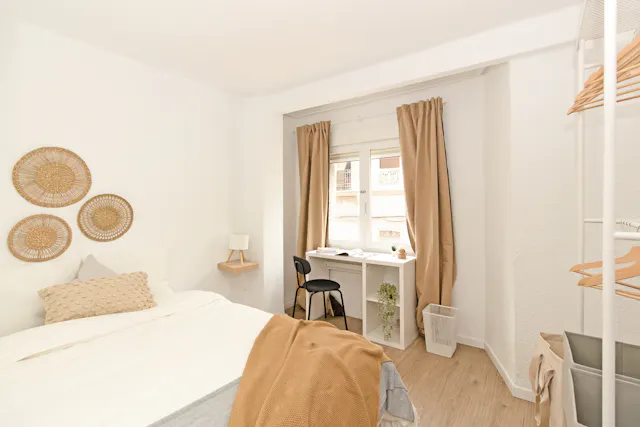 Private room in Carrer de Vicent Brull, Valencia (1592522) room image 2