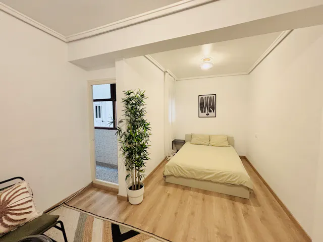 Private room in Carrer de Lleida, Valencia (1592568) room image 2