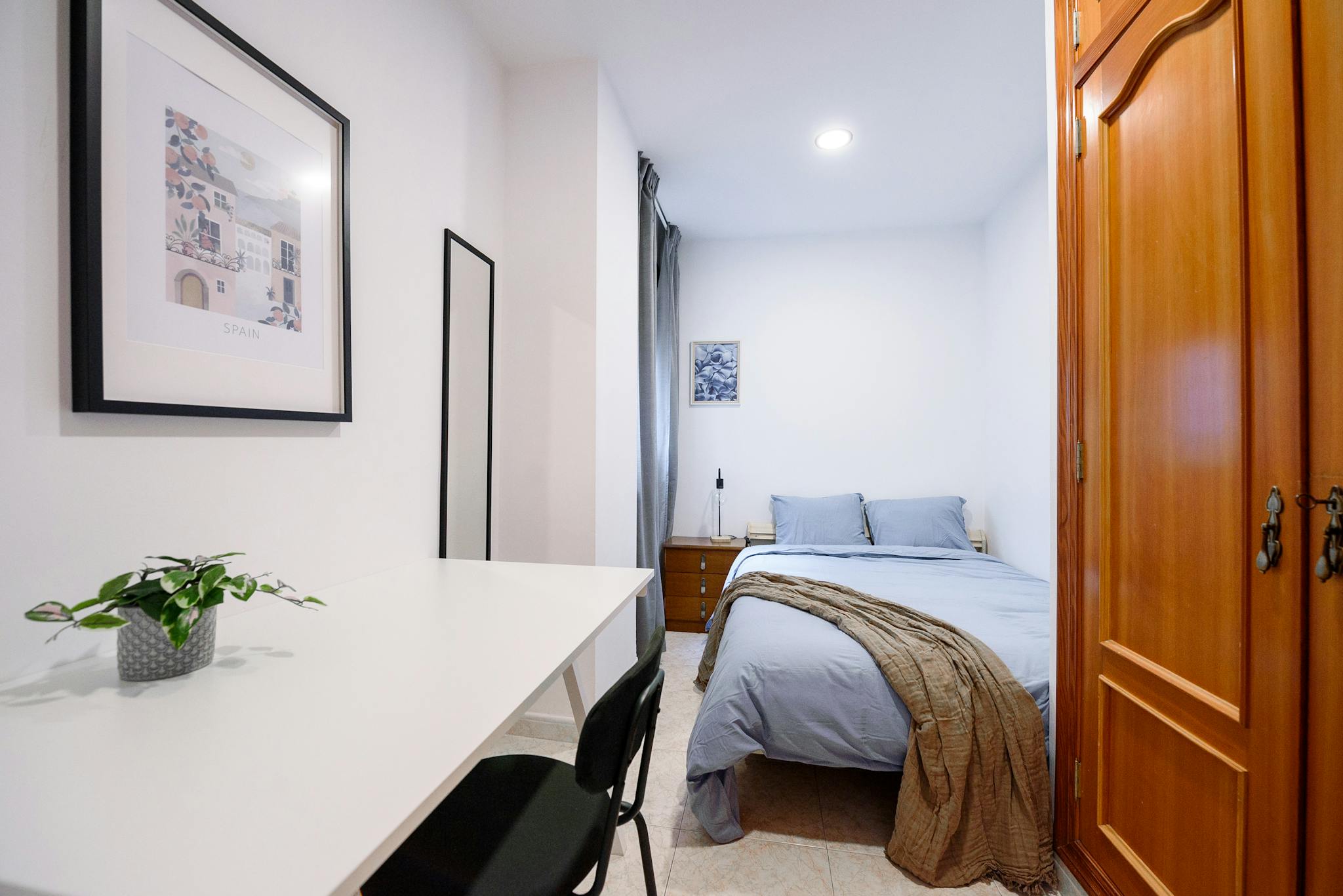 Carrer de Baix, Valencia preview