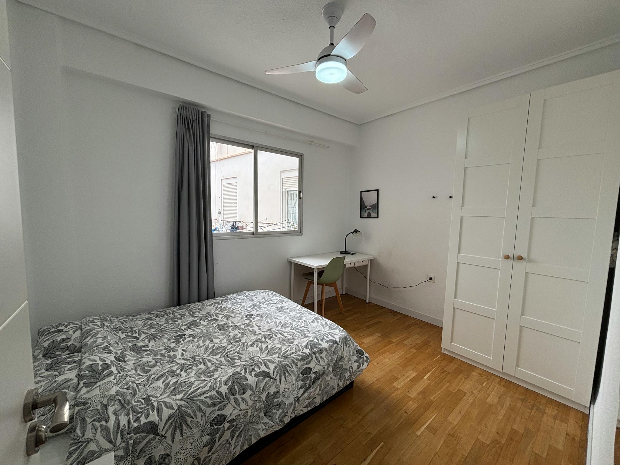 Carrer de Peris Brell, Valencia preview