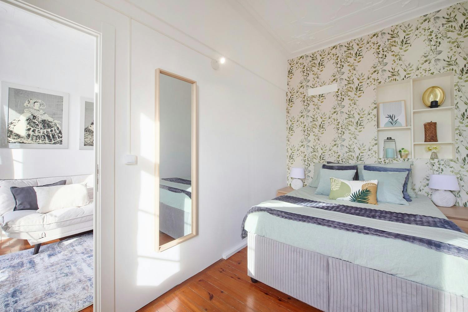 preview gallery tile