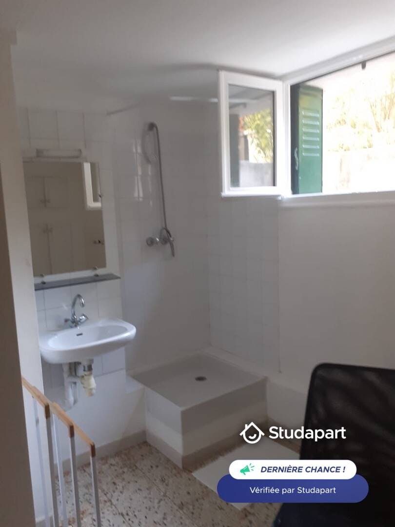 Chambre privée à louer pour 450 €/mois à Aix-en-Provence, Avenue Louis Coirard