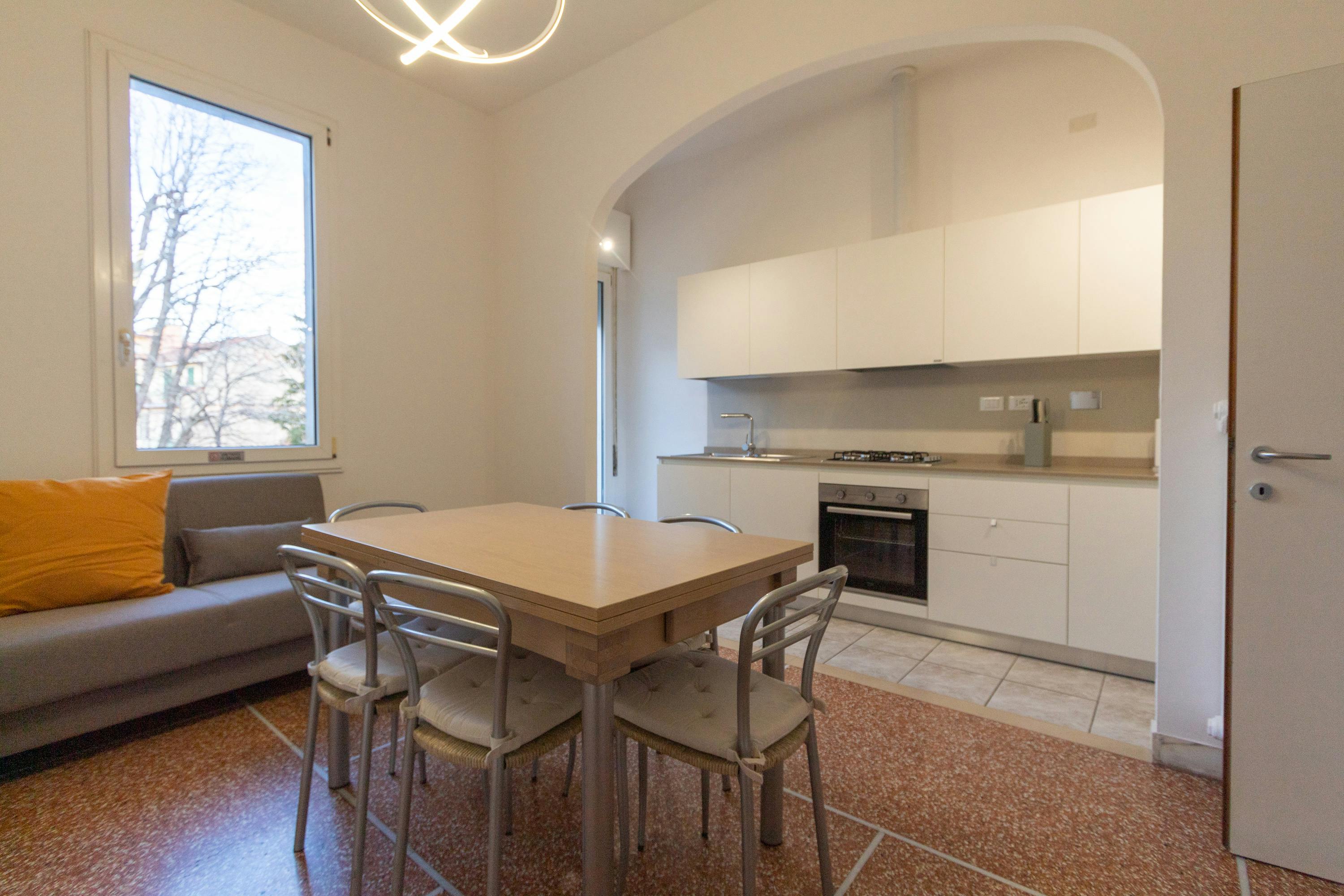 Vicolo Otto Colonne, Bologna