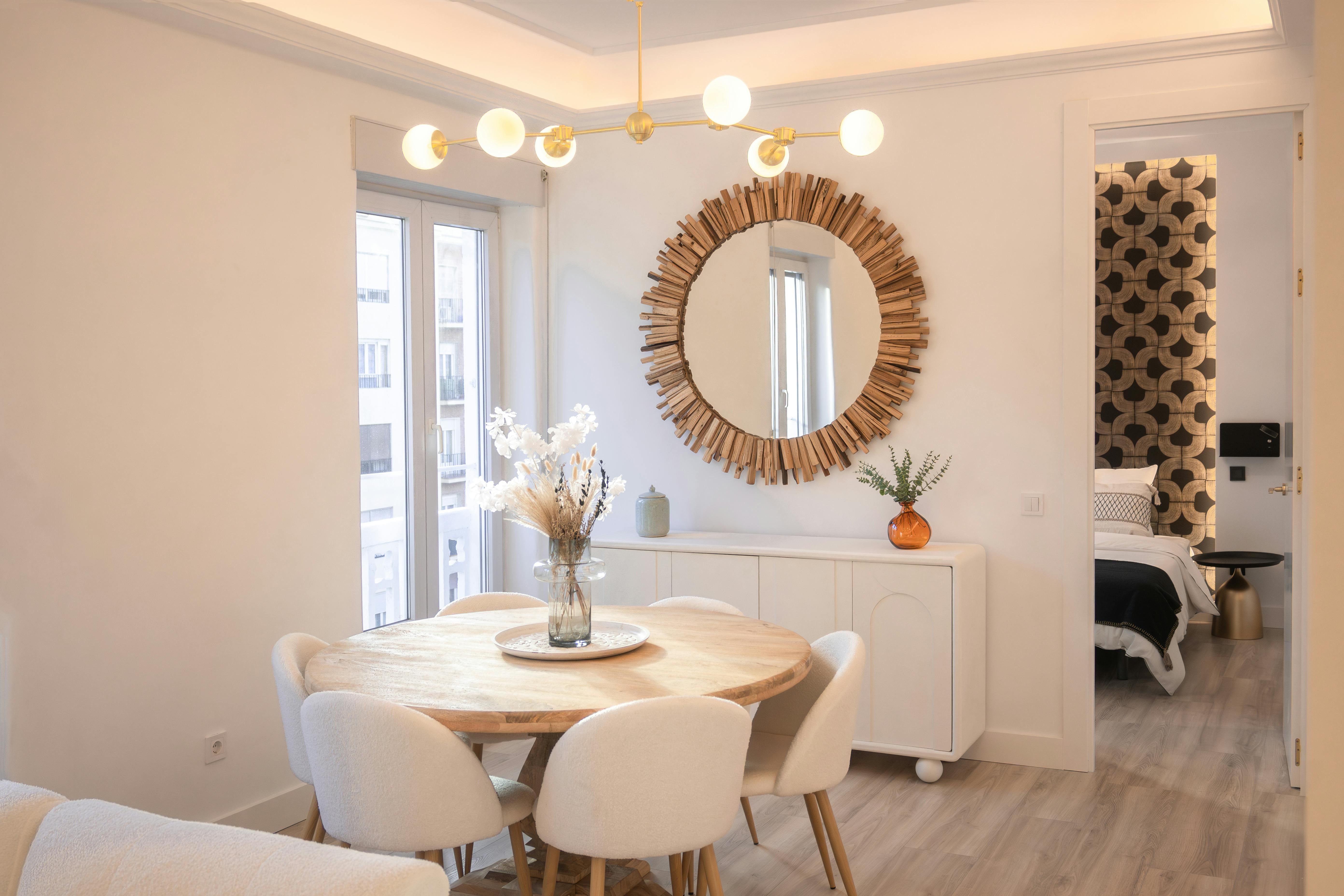 Apartment for rent for €4,800 per month in Madrid, Calle del Alcalde Sainz de Baranda