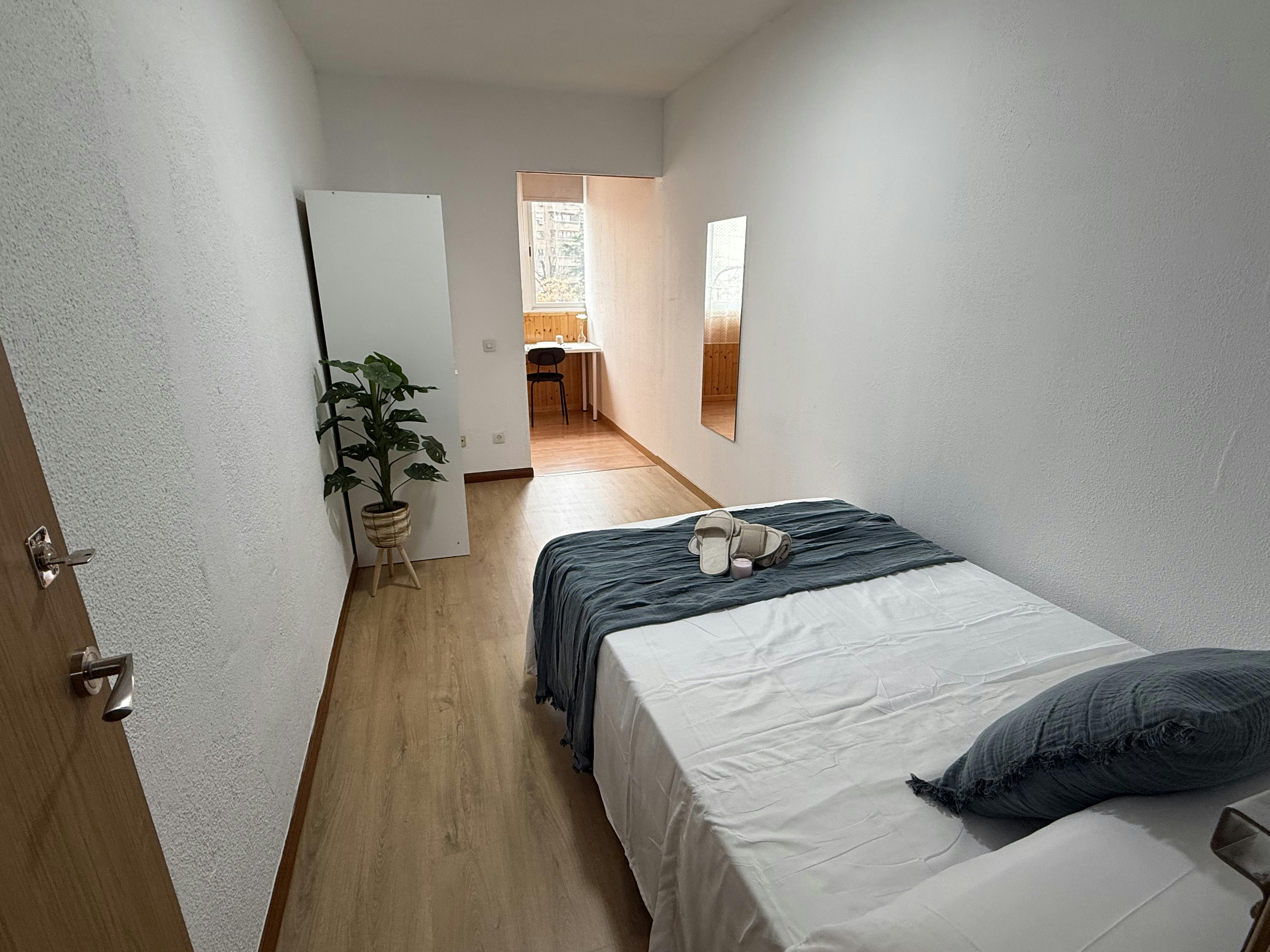 Calle de Perú, Coslada preview